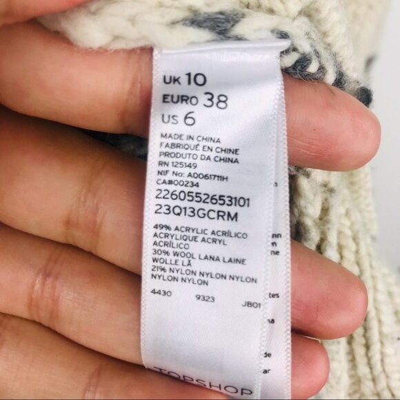 Topshop Wool Blend Knitted Oversized Button Up Sweater Cardigan  Women size 6 - Picture 13 of 16